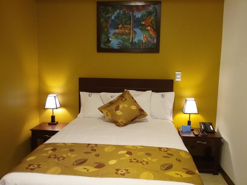 איקיטוס Hotel Europa מראה חיצוני תמונה