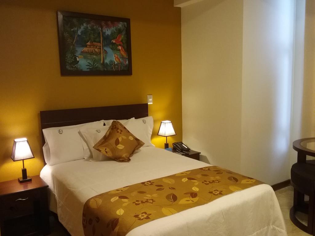 איקיטוס Hotel Europa מראה חיצוני תמונה