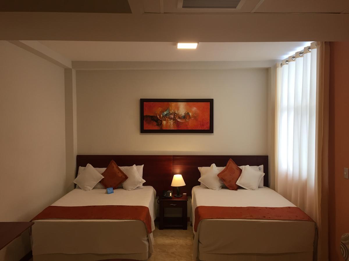 איקיטוס Hotel Europa מראה חיצוני תמונה