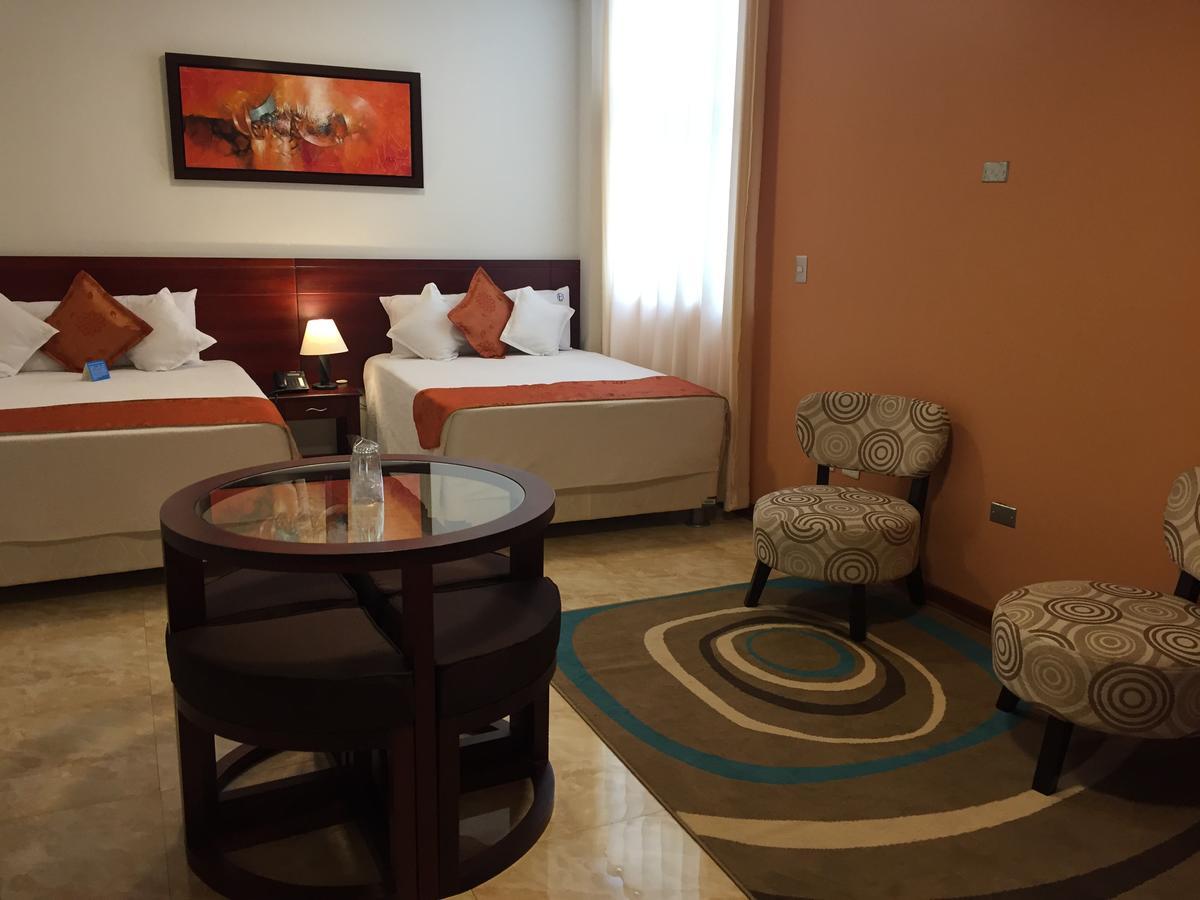איקיטוס Hotel Europa מראה חיצוני תמונה