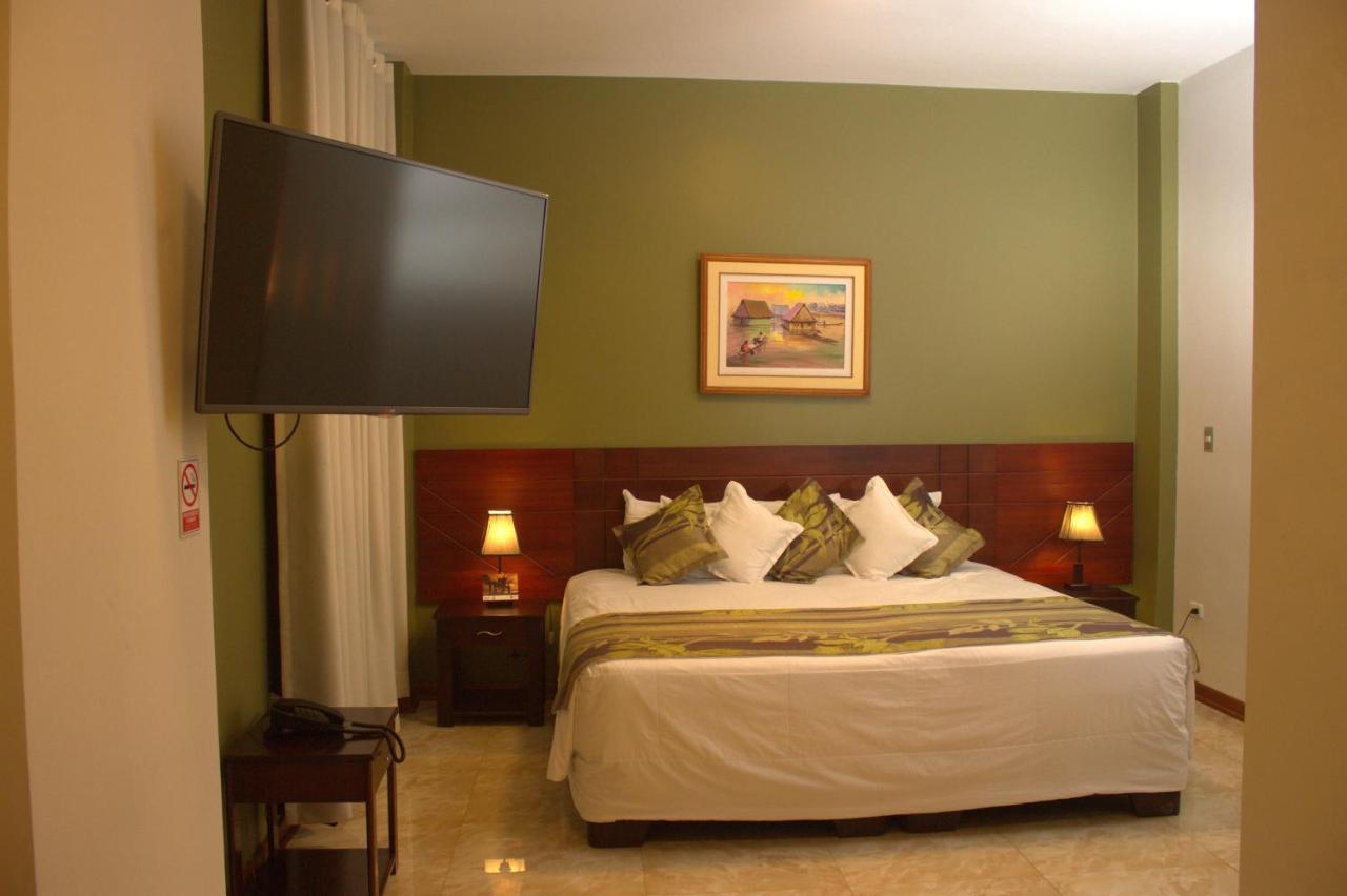 איקיטוס Hotel Europa מראה חיצוני תמונה