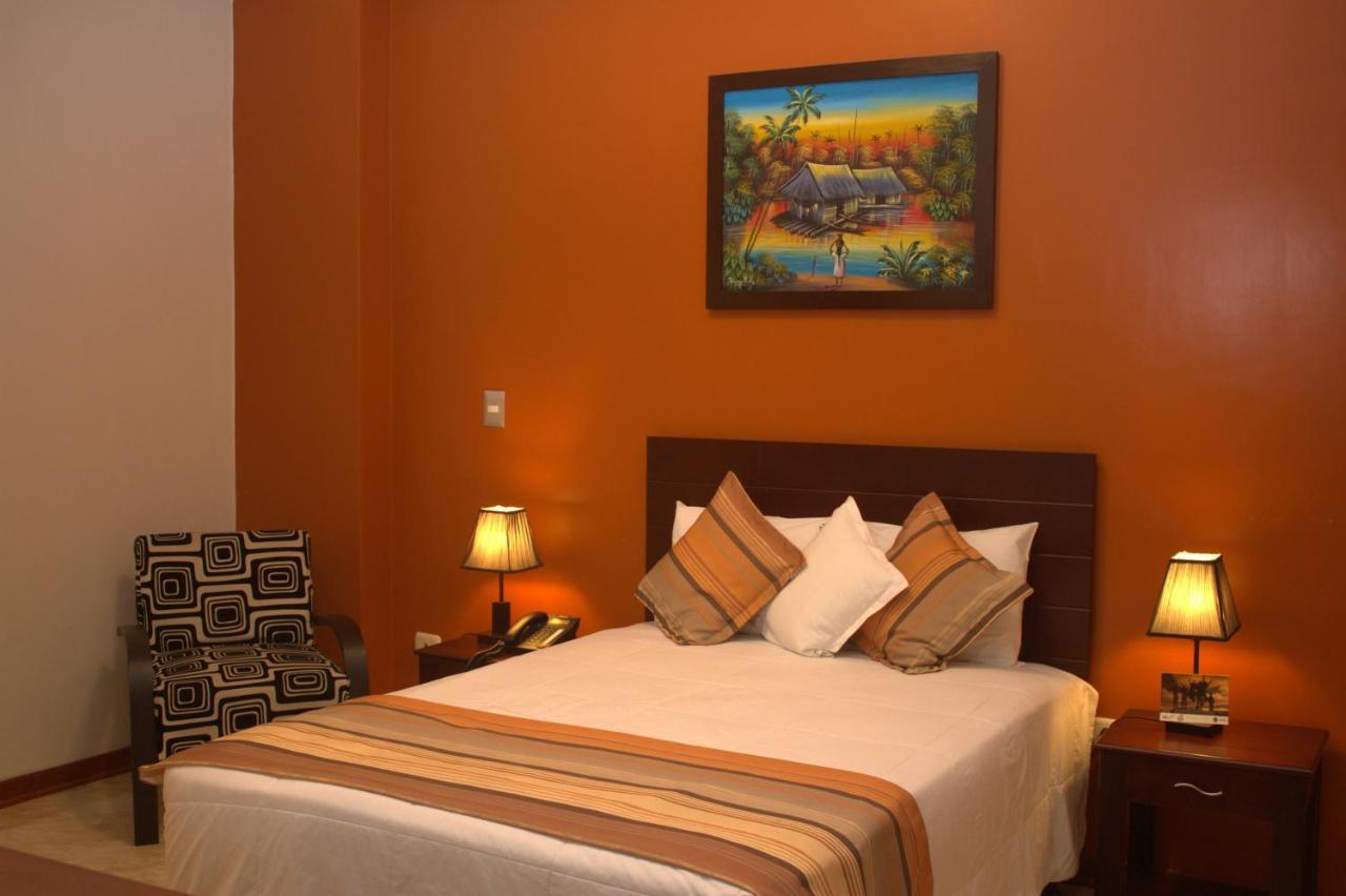 איקיטוס Hotel Europa מראה חיצוני תמונה