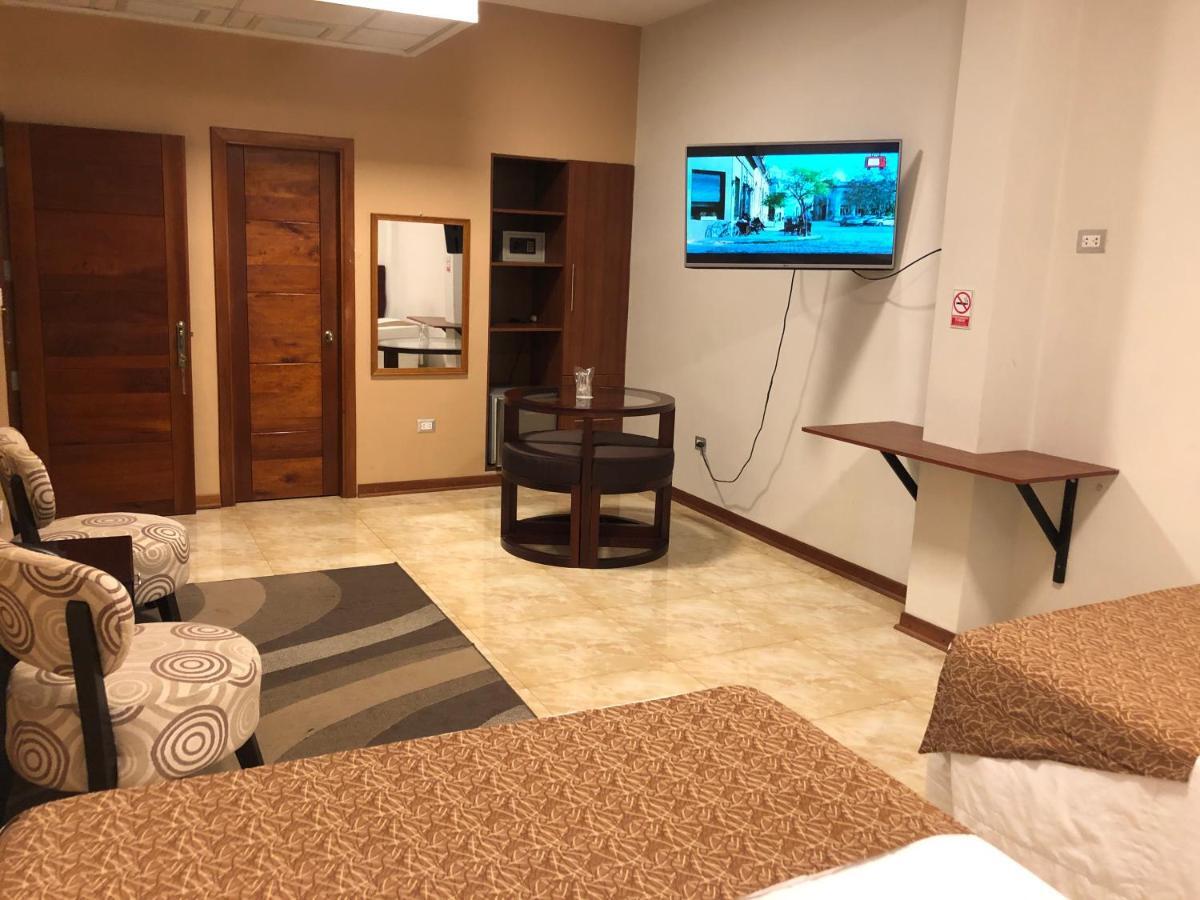 איקיטוס Hotel Europa מראה חיצוני תמונה